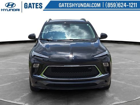 Used 2025 Buick Encore GX Sport Touring FWD image 4