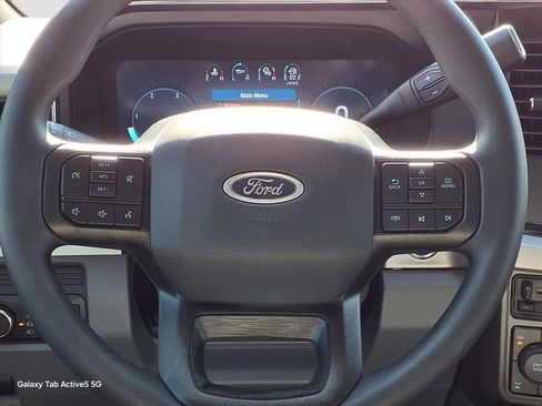 New 2026 Ford F250 XLT w/ XLT Premium Package image 18