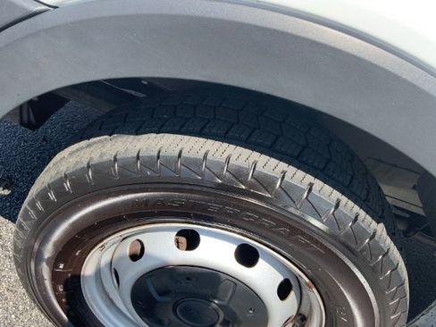 Used 2019 Ford Transit 250 148 Medium Roof image 33