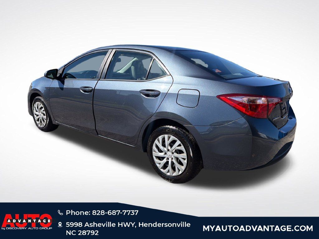 Used 2018 Toyota Corolla LE FWD image 4