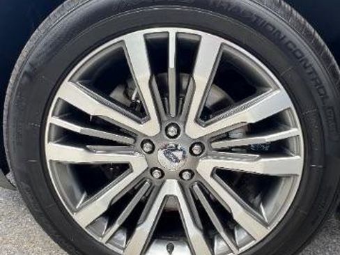 Used 2018 Ford Explorer Platinum AWD/4WD image 63