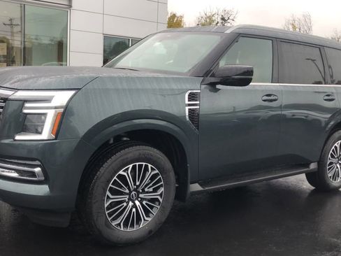 New 2026 Nissan Armada SL w/ Captain's Chari Seat Package image 5