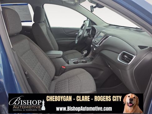 Used 2024 Chevrolet Equinox LT image 30