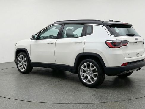 Used 2025 Jeep Compass Limited AWD/4WD image 6