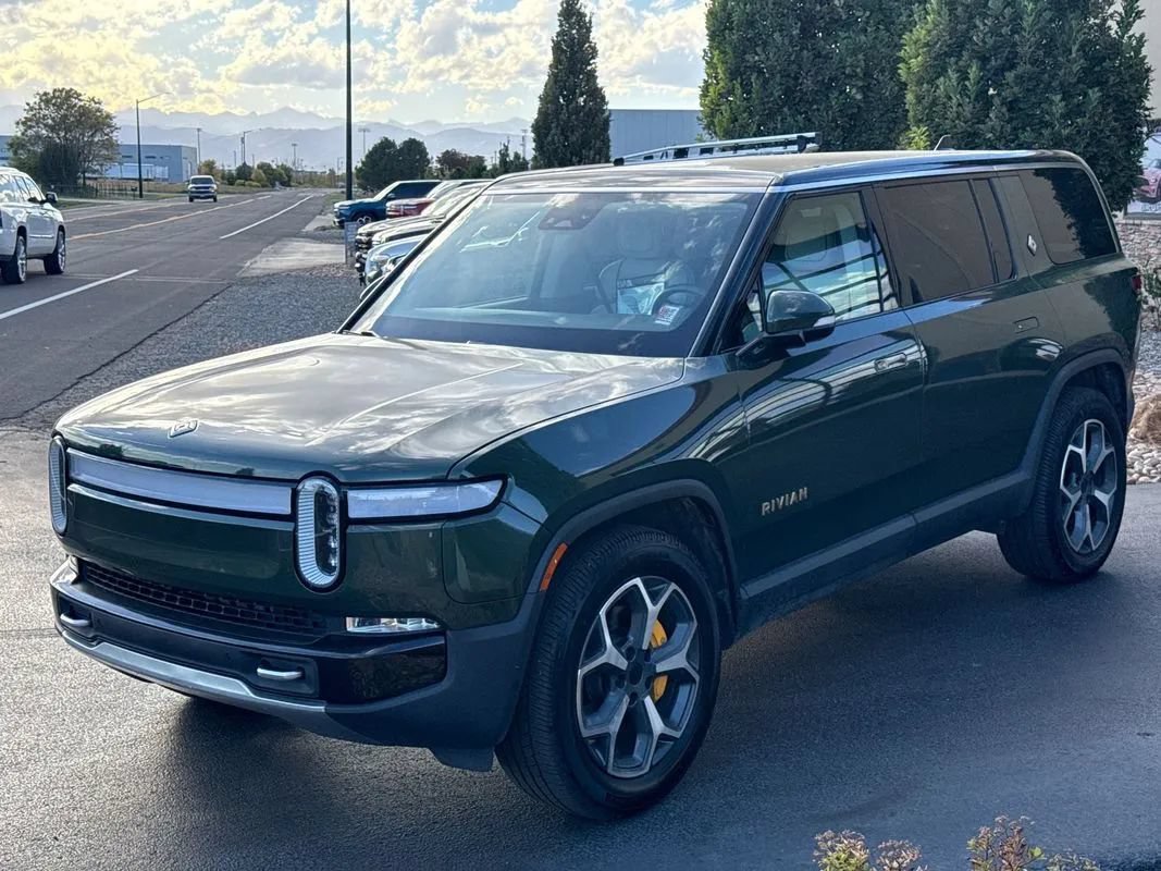 Used 2023 Rivian R1S Adventure Quad AWD/4WD image 21