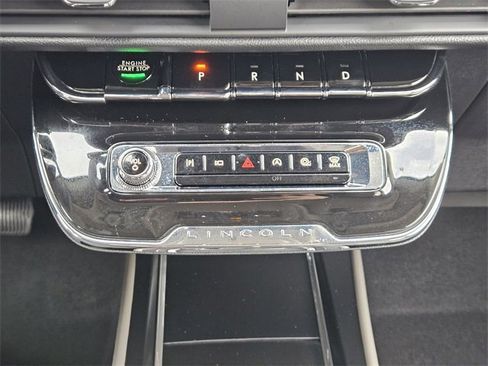 New 2026 Lincoln Corsair Premiere image 18