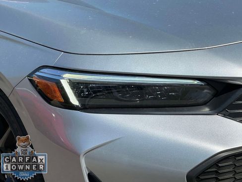 Used 2025 Honda Civic Sport image 11