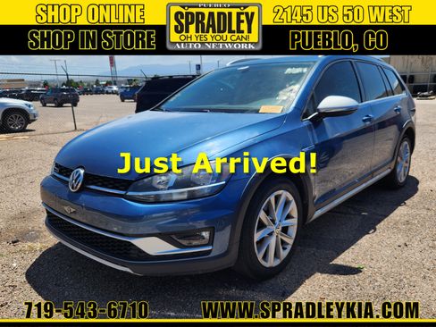 Used 2018 Volkswagen Golf Alltrack S AWD/4WD image 1