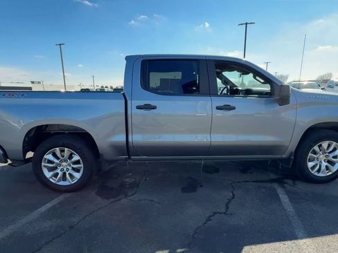 Used 2023 Chevrolet Silverado 1500 Custom AWD/4WD image 9