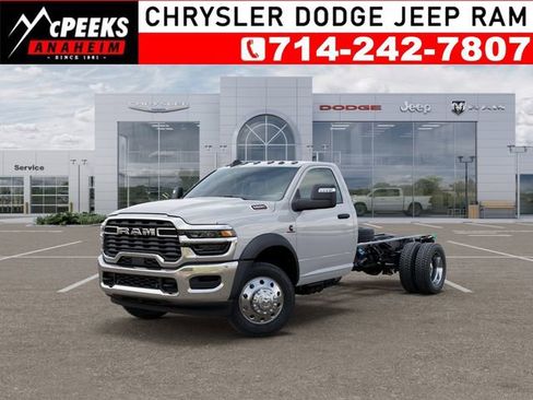 New 2026 RAM 5500 Tradesman w/ Chrome Appearance Group image 1