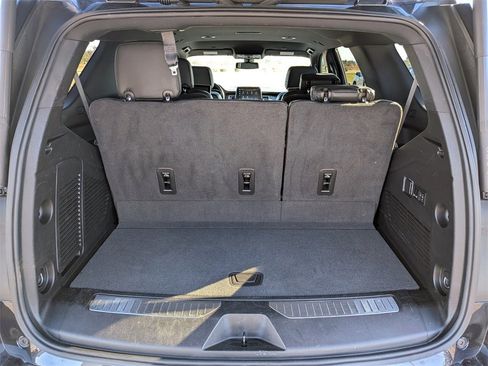 Used 2022 Chevrolet Tahoe RST w/ Luxury Package image 13