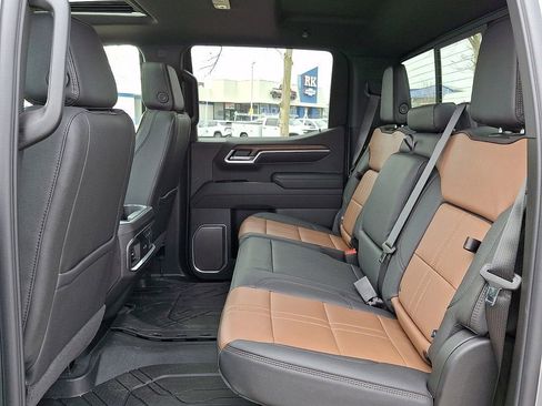 New 2026 Chevrolet Silverado 1500 High Country w/ High Country Premium Package AWD/4WD image 7