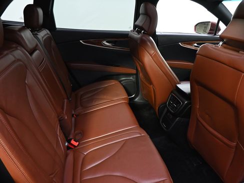 Used 2016 Lincoln MKX Reserve w/ Climate Package image 18