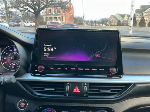 Used 2023 Kia Forte GT-Line image 21