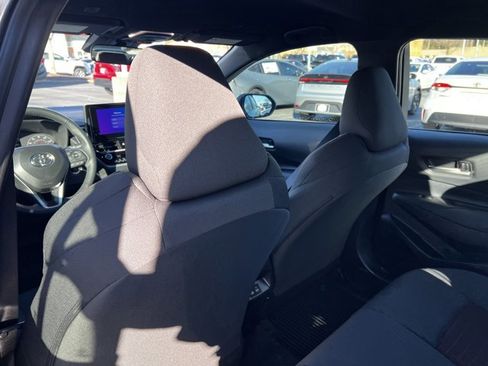Certified 2025 Toyota Corolla SE image 17