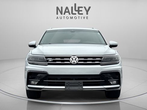 Used 2018 Volkswagen Tiguan SEL Premium w/ R-Line Package image 7