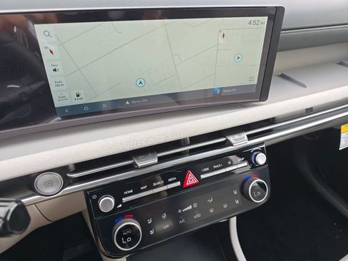 New 2026 Hyundai Tucson Limited AWD/4WD image 36
