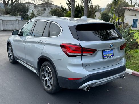 Used 2021 BMW X1 xDrive28i w/ Premium Package AWD/4WD image 3