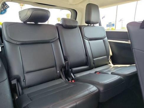 Certified 2025 Ford Expedition Max Active AWD/4WD image 21