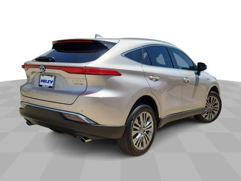Used 2021 Toyota Venza Limited AWD/4WD image 8