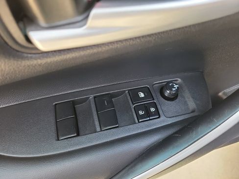 Used 2023 Toyota Corolla SE FWD image 20