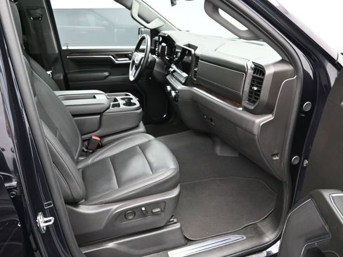 Certified 2024 GMC Sierra 1500 SLT image 26