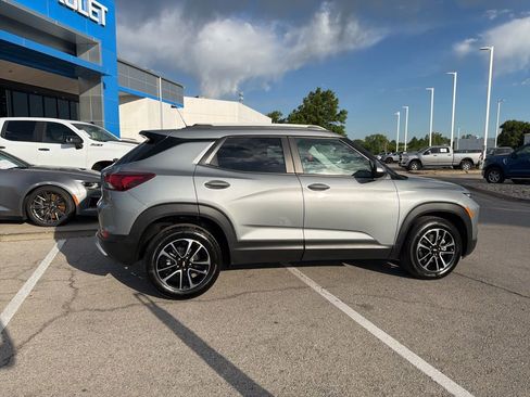 Certified 2024 Chevrolet TrailBlazer LT FWD image 2