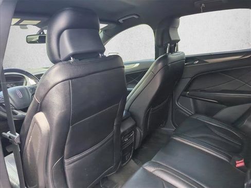 Used 2015 Lincoln MKC FWD image 18