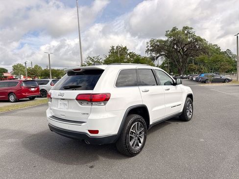 Used 2022 Jeep Grand Cherokee Limited AWD/4WD image 2
