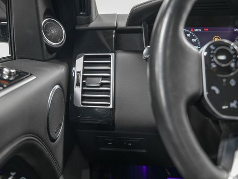 Used 2022 Land Rover Range Rover P525 Westminster Edition image 18