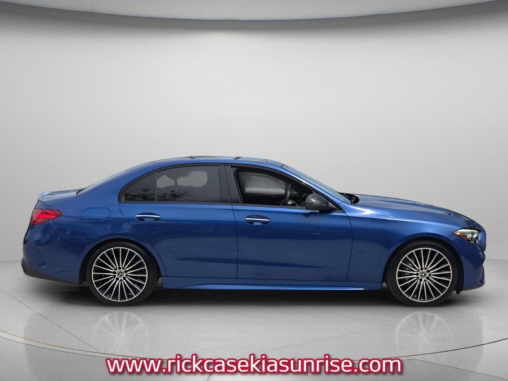 Used 2022 Mercedes-Benz C 300 Sedan image 4