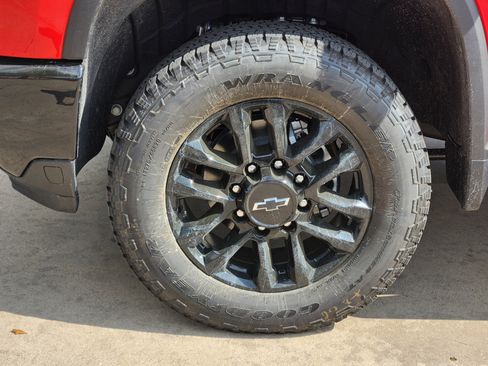 New 2026 Chevrolet Silverado 2500 LT w/ Trail Boss Package image 18