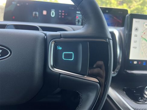 New 2025 Ford Expedition Platinum w/ Stealth Performance Package image 9