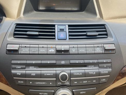 Used 2009 Honda Accord EX-L image 9