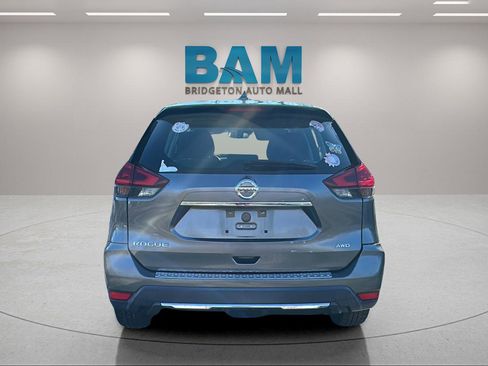 Used 2019 Nissan Rogue S image 6