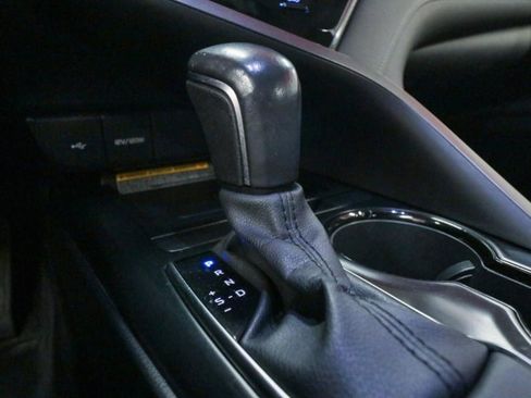 Used 2020 Toyota Camry SE w/ Audio Package image 20