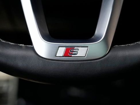 Used 2022 Audi SQ8 Prestige w/ Prestige Package image 49