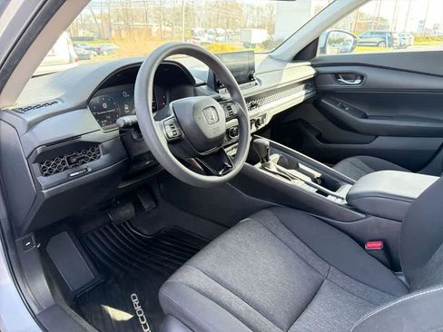 Used 2023 Honda Accord LX image 10