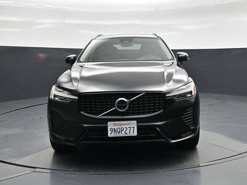 Used 2025 Volvo XC60 B5 Plus AWD/4WD image 54