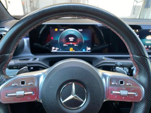 Used 2021 Mercedes-Benz A 220 image 24