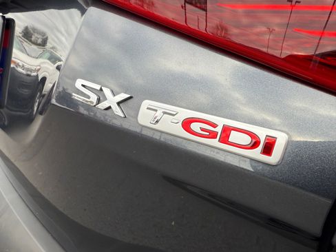 Used 2021 Kia Seltos SX w/ SX Sunroof Package image 5