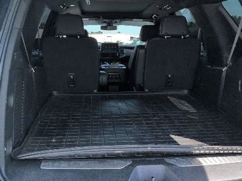 Used 2022 Chevrolet Tahoe Z71 AWD/4WD image 5