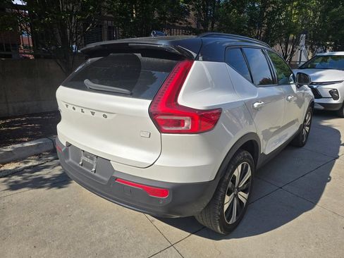 Used 2023 Volvo XC40 Recharge Plus w/ Protection Package Premier AWD/4WD image 5