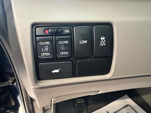 Used 2015 Honda Odyssey EX-L image 11