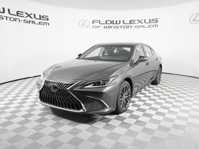 New 2025 Lexus ES 350 w/ Premium Package