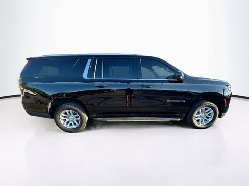 Used 2026 Chevrolet Suburban LS RWD image 6