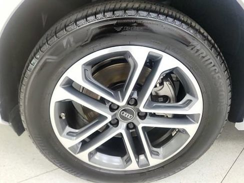 Used 2025 Audi Q5 Premium Plus w/ Premium Plus AWD/4WD image 77