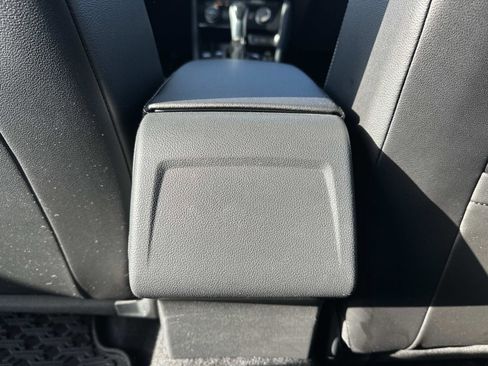 Used 2022 Volkswagen Jetta SE w/ Panoramic Sunroof Package image 15