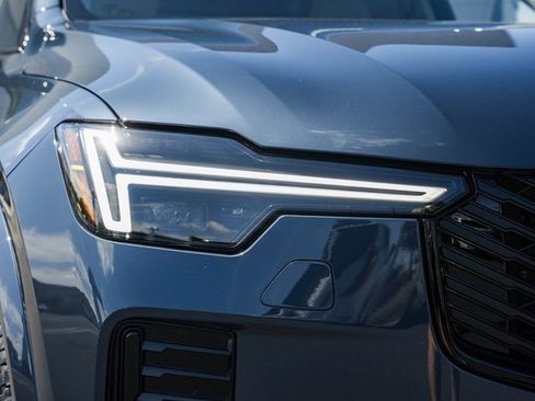 New 2026 Volvo XC90 B6 Ultra image 13