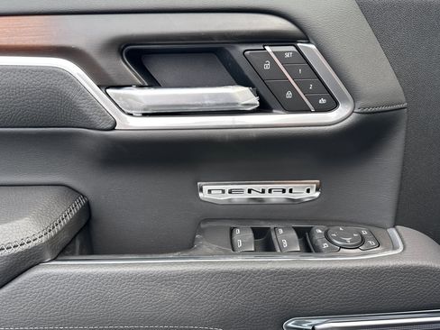 New 2026 GMC Sierra 1500 Denali AWD/4WD image 12